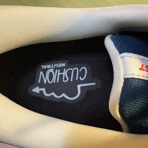 WORN 1X Womens Brooks Ghost 15 Running Shoes Size 11 B 1203801B497 - Picture 9 of 12